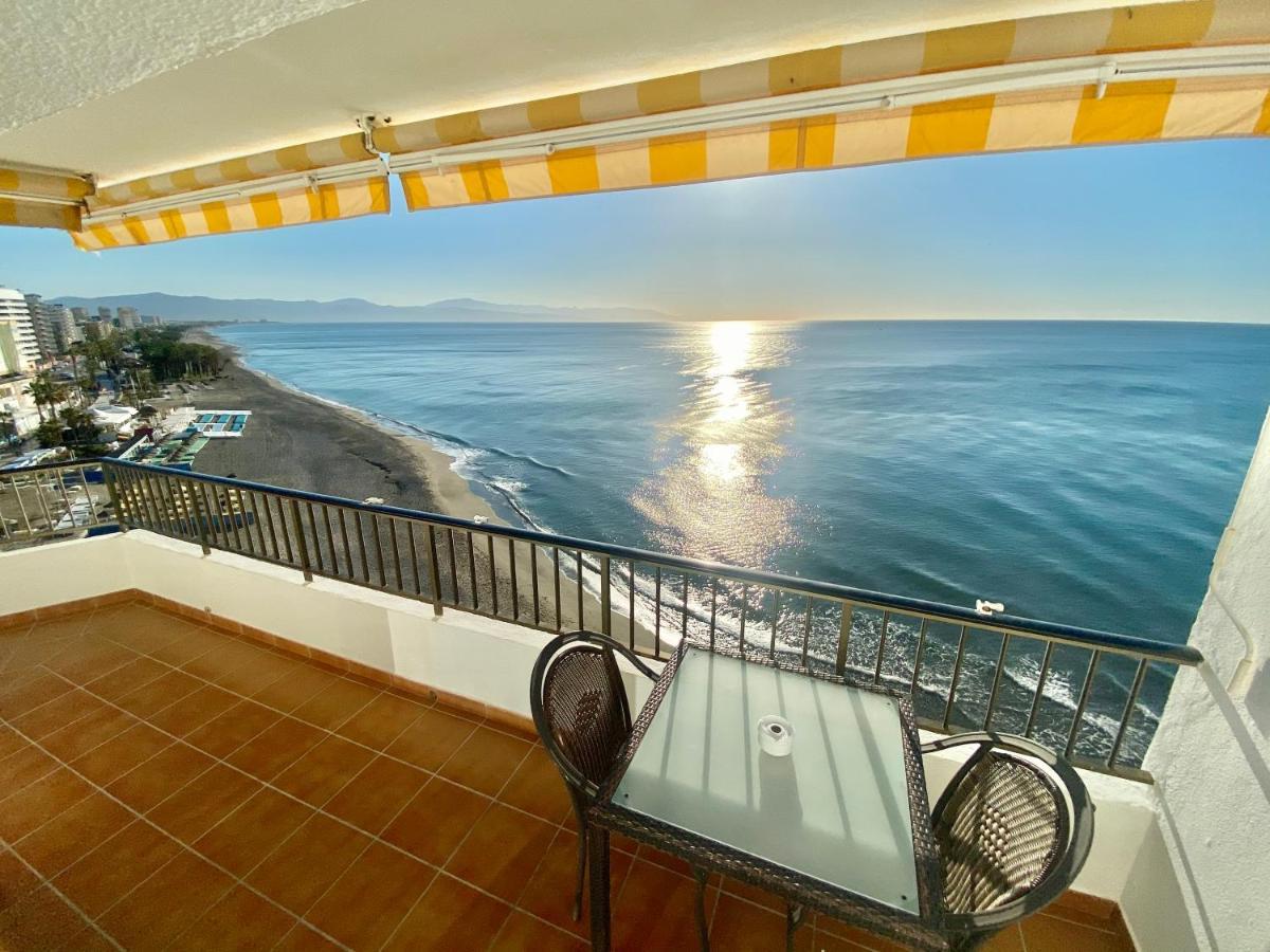 Apartamentos Turisticos Castillo Del Vigia Torremolinos Exterior photo